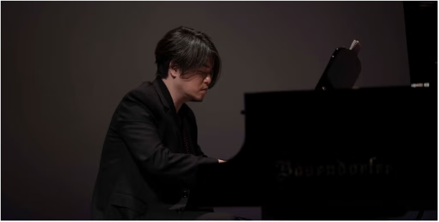 『Keiichiro Shibuya Playing PianoーLiving Room』が「ELLE DECORE」に取り上げられました