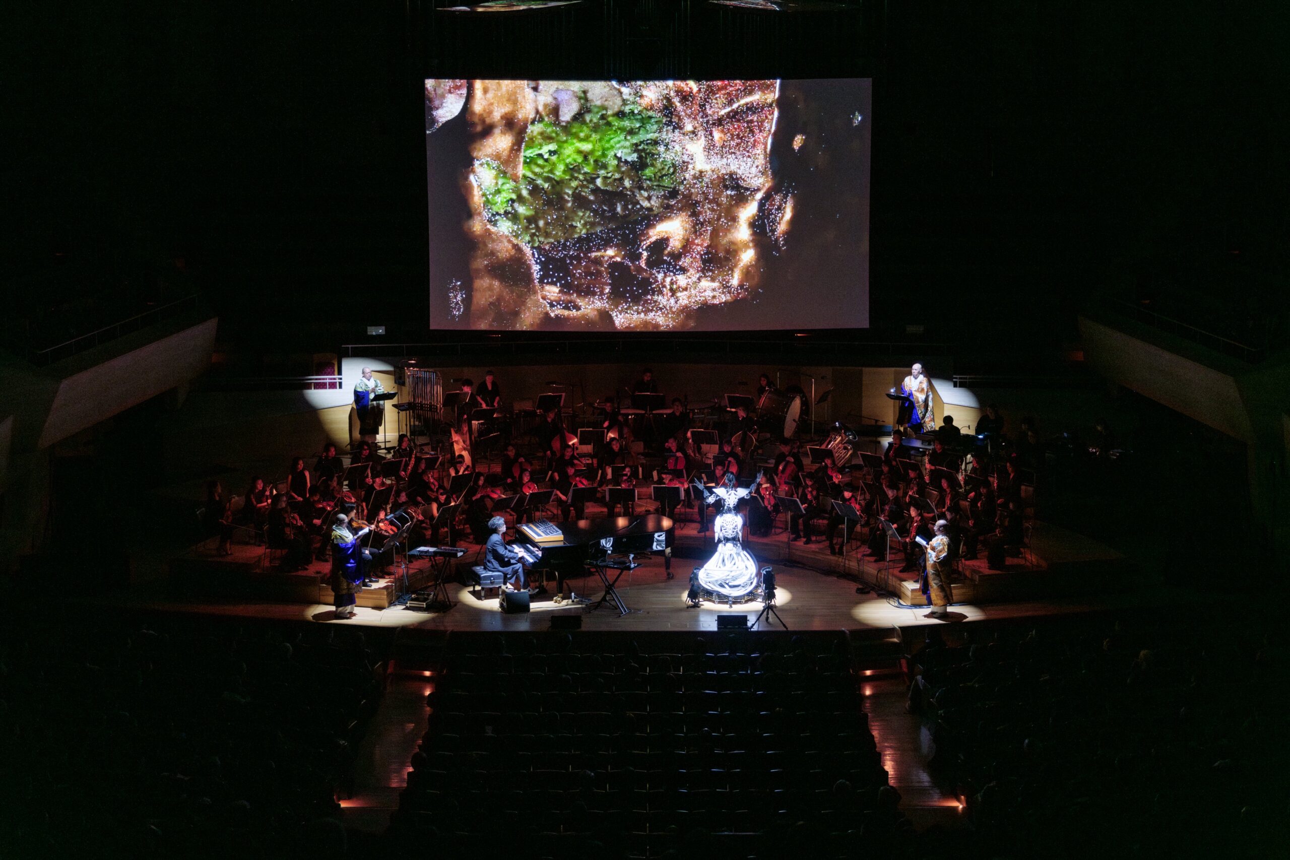 The review of Android Opera “MIRROR” — Deconstruction and Rebirth has been published in Real Sound.